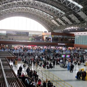 havalimaninda ucaklara deprem uyarisi 9MdDJl53