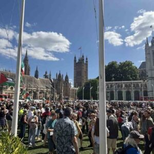 ingilteredeki filistine destek gosterilerine katilan yuzlerce kisi gozaltina alindi fUFeVL5x