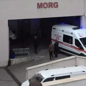 orduda otomobilin park halindeki traktore carptigi kazada 1 kisi oldu Tjfktdy6