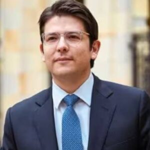 secim mitinginde silahli saldiriya ugrayan kolombiyali senator miguel uribe turbay haftalar sonra hayatini kaybetti pm8PCGpX