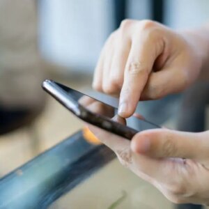 telefonunuzu baskasi kullanmasin 1i8Zyx5l