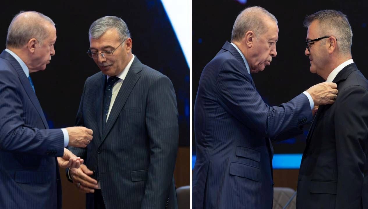 cumhurbaskani erdogan ak partiye katilan iki belediye baskanina rozet takti 9j4E81D6