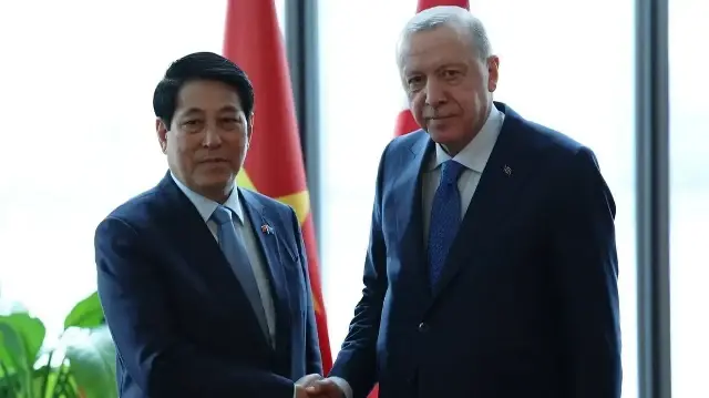 cumhurbaskani erdoganin turkevinde diplomasi temaslari suruyor ILu3CVbR