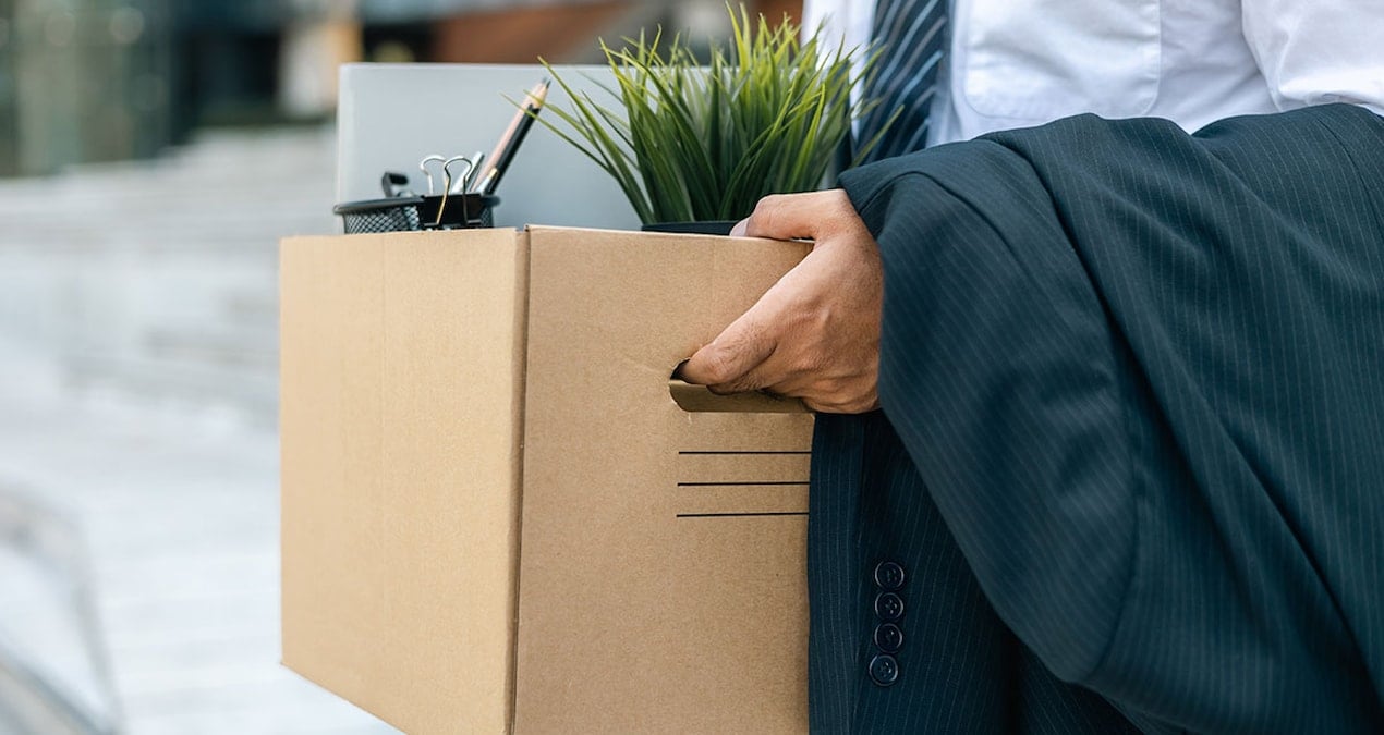 hatayi fark etti isine son verildi hj8zjLln