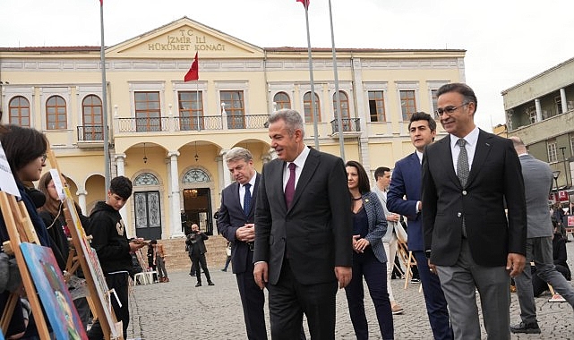 29 ekim cumhuriyet bayrami etkinliklerinin ikinci gunu coskuyla kutlandi p39zxbkW.jpg