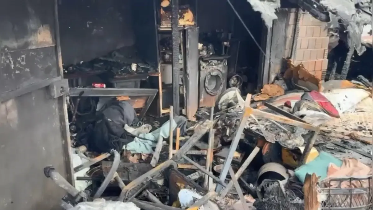 beyoglunda kundaklama yangini xyJrDsaf.jpg