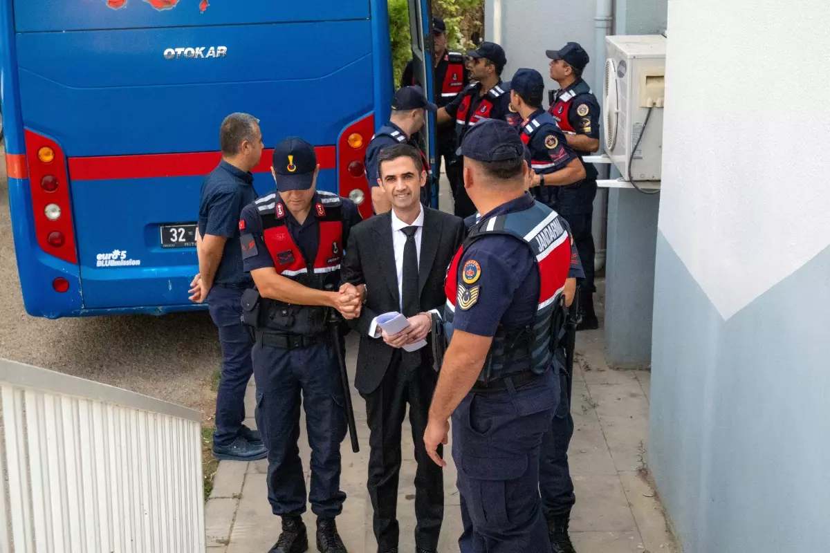 ispartada eski belediye baskani hapis cezasi aldi aP3IUfHT.jpg