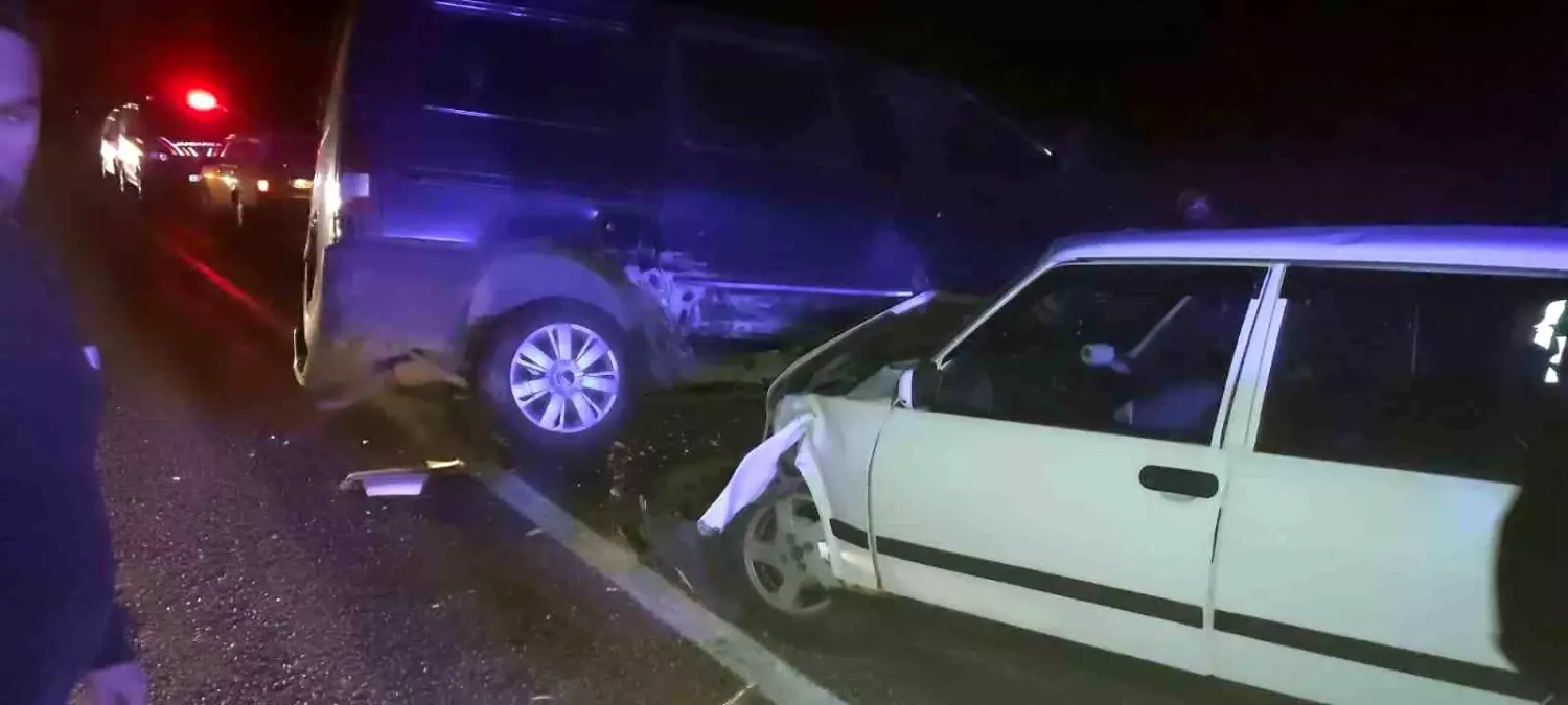 konyada trafik kazasi 2 yarali EtNL8Xle