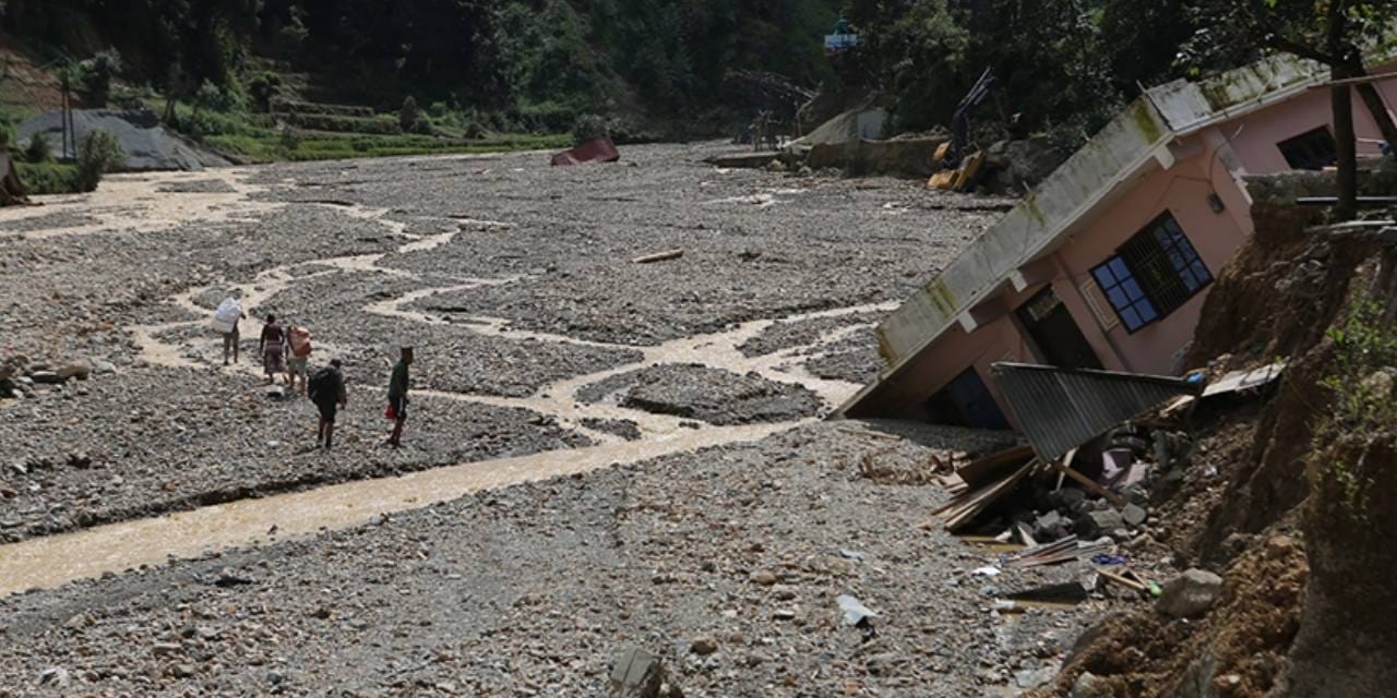 nepali sel ve heyelan vurdu 39 can kaybi Ycrir46t