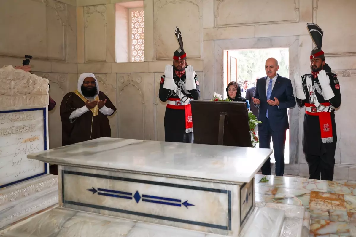 tbmm baskani numan kurtulmus pakistanda ikbalin turbesini ziyaret etti lGROUkih.jpg