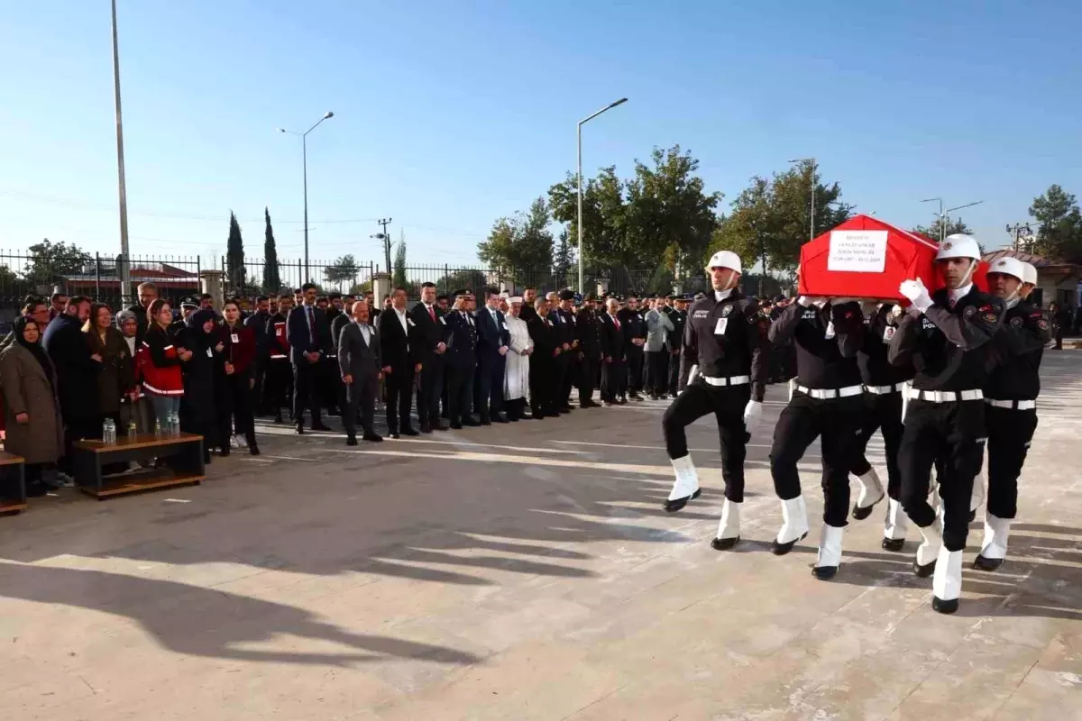 adiyamanda kaza polis memuru hayatini kaybetti EBVQTPf3.jpg