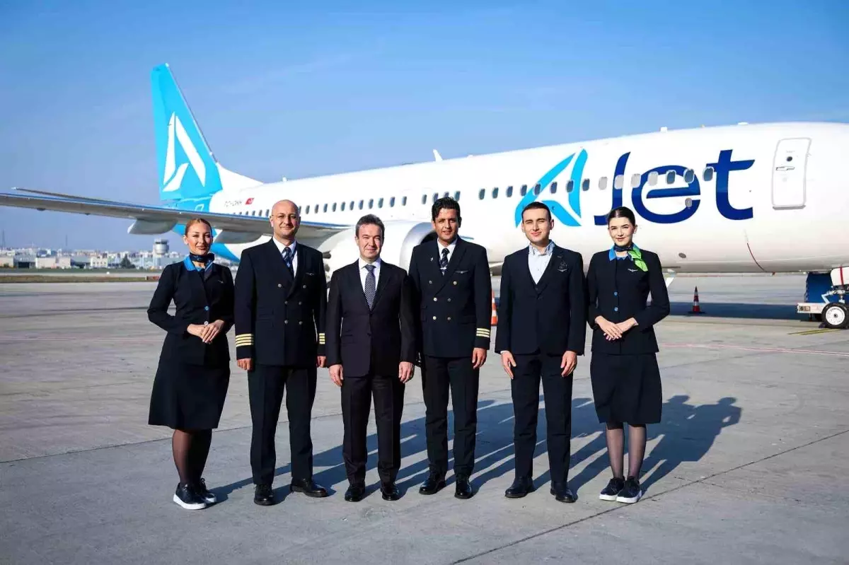 ajet filosunu genclestiriyor 7 yeni nesil ucak istanbula indi Usu47mqk.jpg