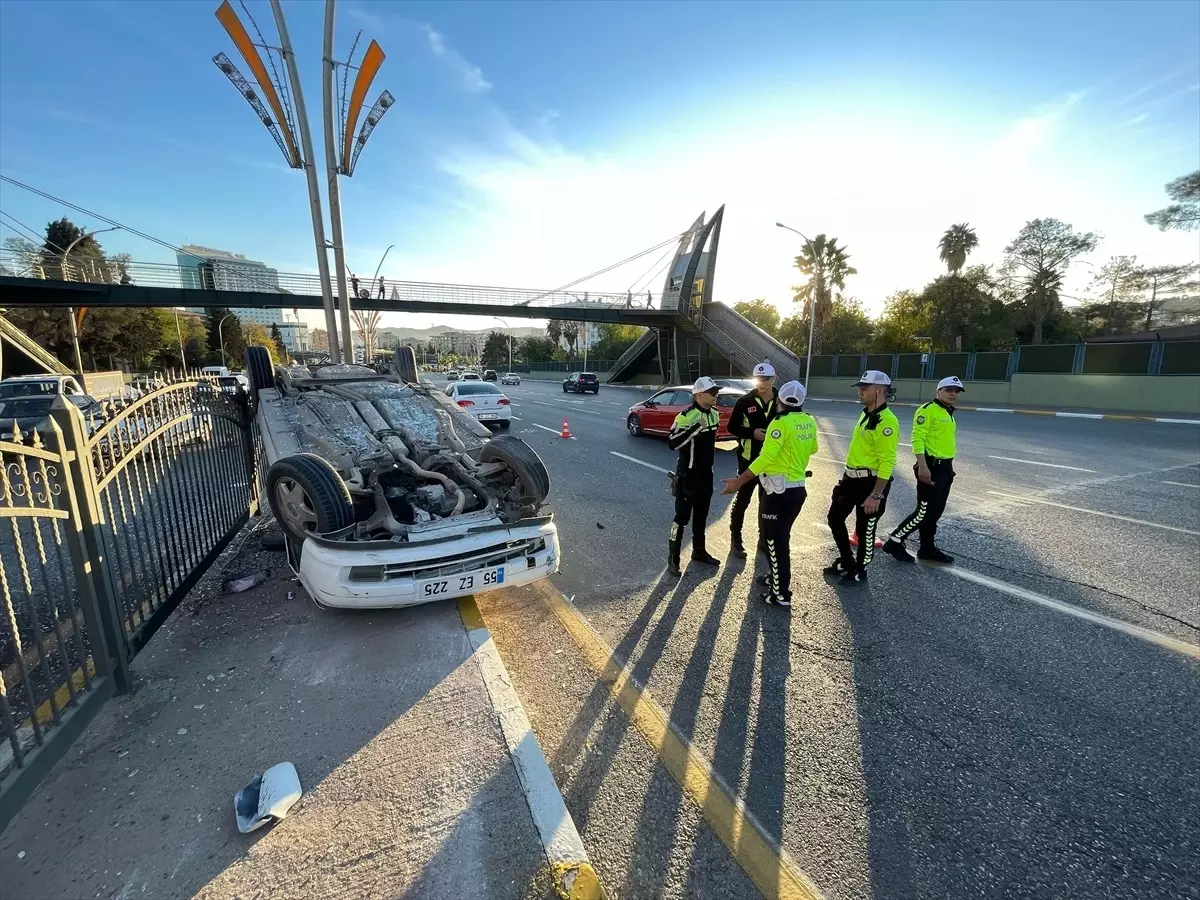 sanliurfada otomobil devrildi 5 yarali K3npze27.jpg