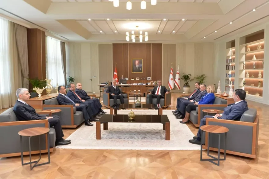 Tufan Erhürman, Hulusi Akar’ı Ağırladı