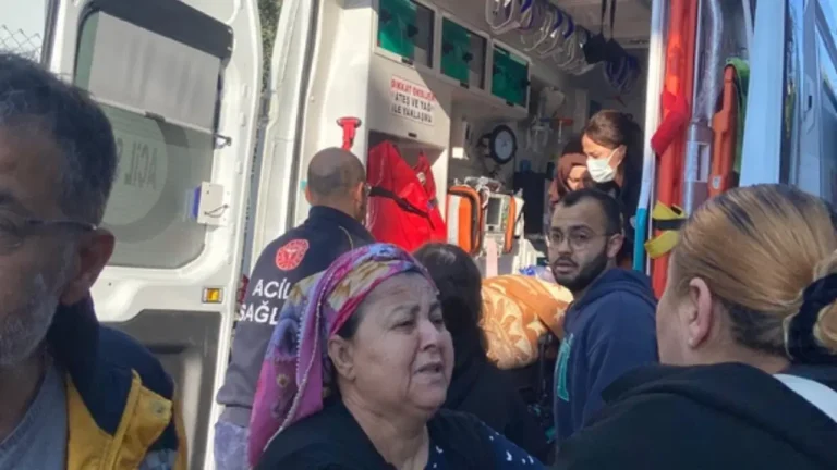 adanada-skandal-ihmal-iddiasi-ambulansin-anahtarini-bulamadilar-hasta-hayatini-kaybetti-f56ITV7k